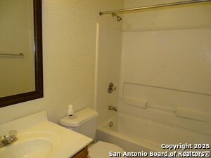 Building Photo - 153 Hinge Chase