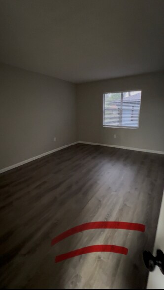 Building Photo - 9208 N Connechusett Rd