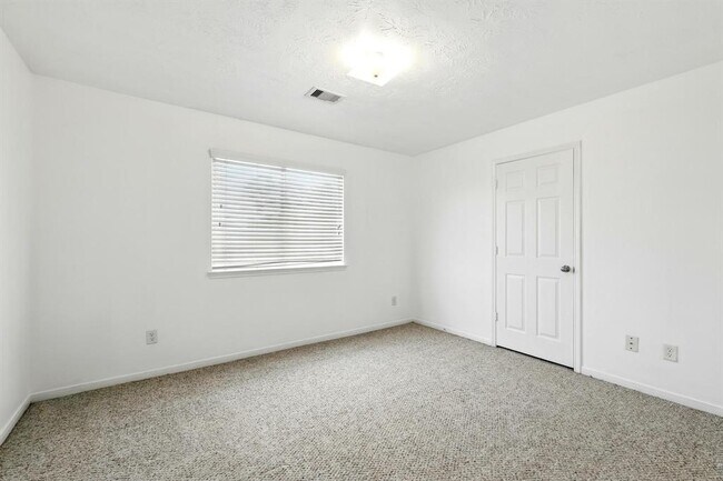 Building Photo - 5103 Beaubridge Ln