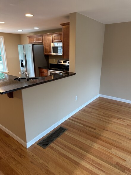 Building Photo - 0 Hartshorn Way