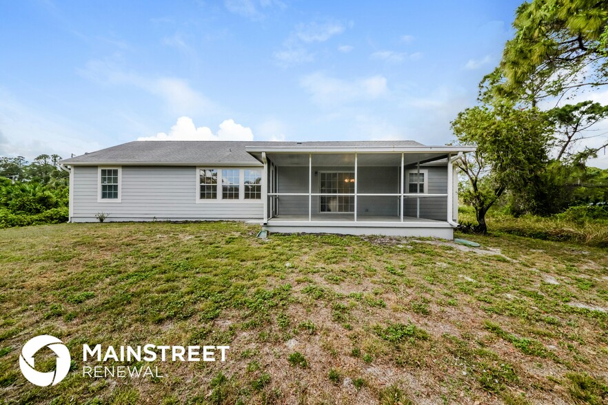 Building Photo - 2516 Jeannin Dr
