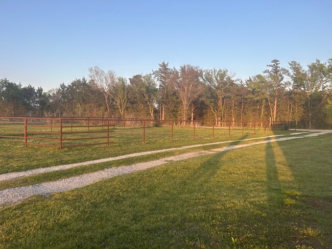 Building Photo - 1701 Co Rd 113