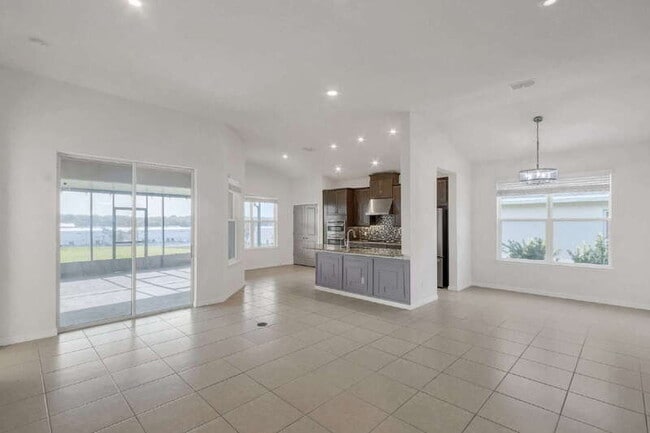 Building Photo - 1004 Heron Sound Dr