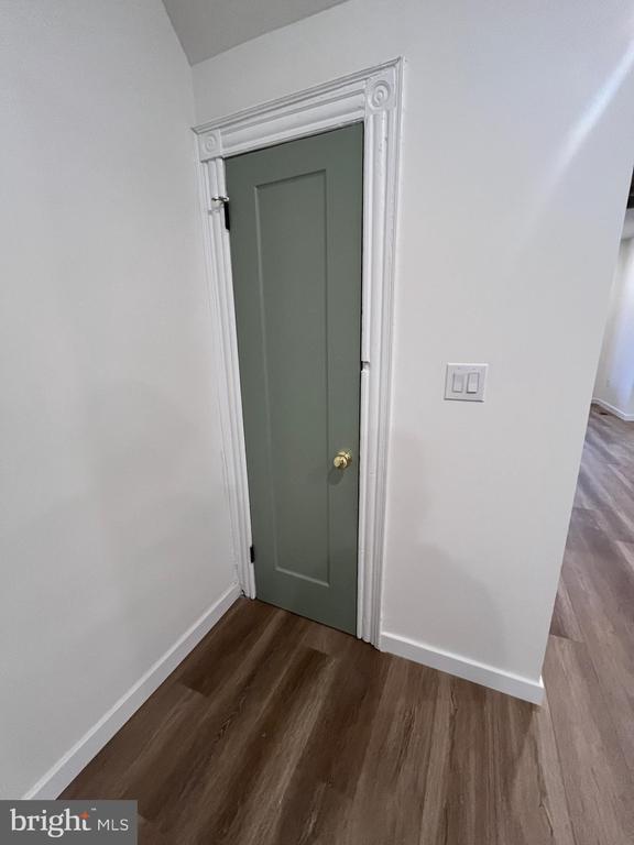 Building Photo - 5712 Cedar Ave