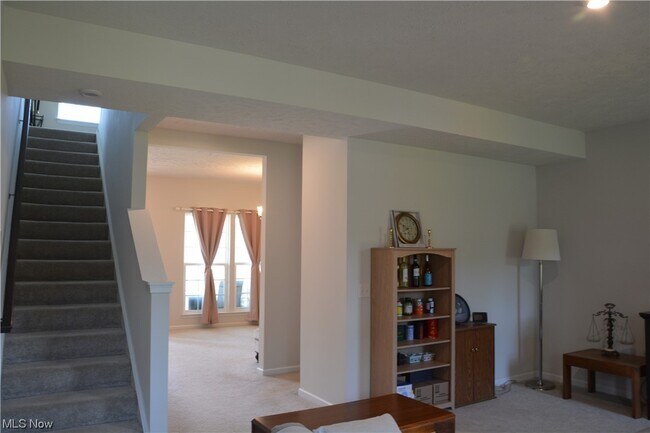 Building Photo - 267 Stone Ridge Way