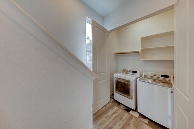 Building Photo - 1526 Ojeman Rd