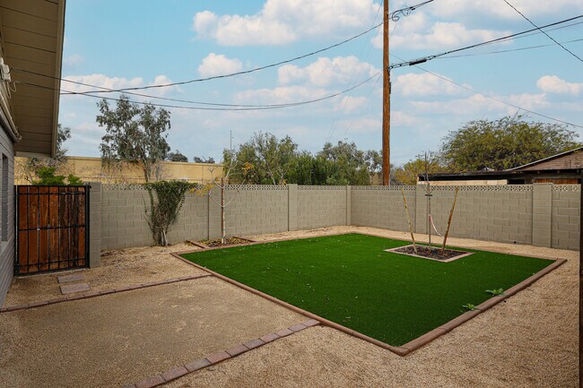 Building Photo - 3827 N 18th St