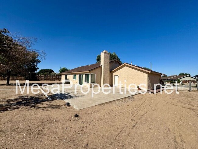 Building Photo - 12550 Kristina Ct
