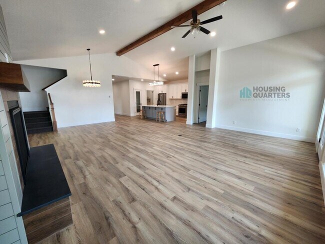 Building Photo - 8416 E Maringo Dr