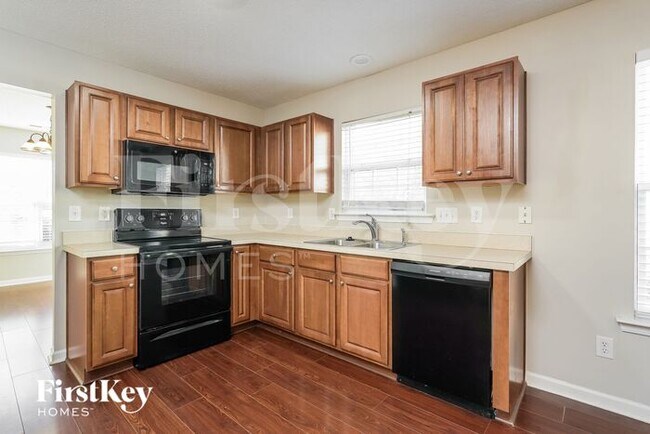 Building Photo - 4145 Crestwood Cir