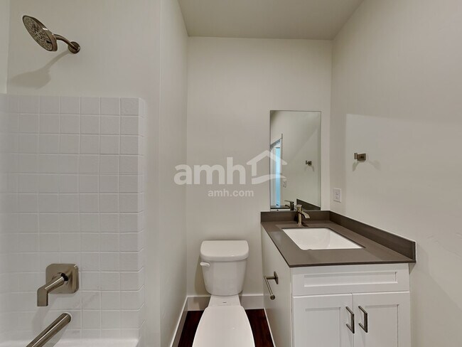 Building Photo - 1022 N Rivermist Pl