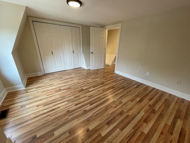 Building Photo - 350 Melwood Ave