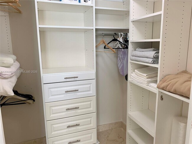 Building Photo - 150 Sunny Isles Blvd