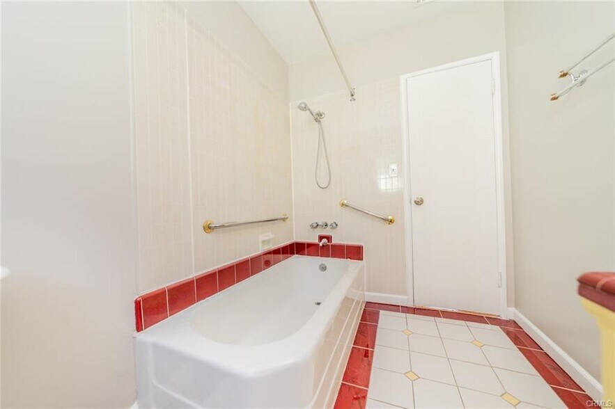 Building Photo - 18305 Ibex Ave