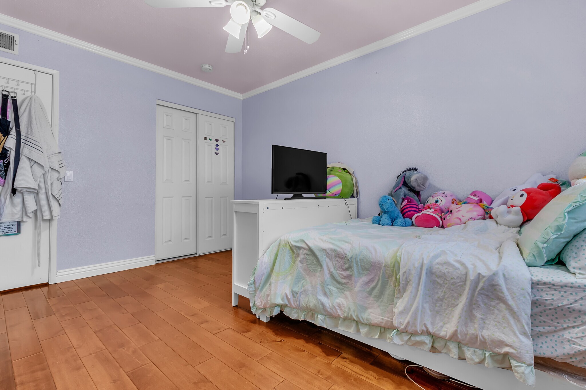 Building Photo - 9720 Blandwood Rd