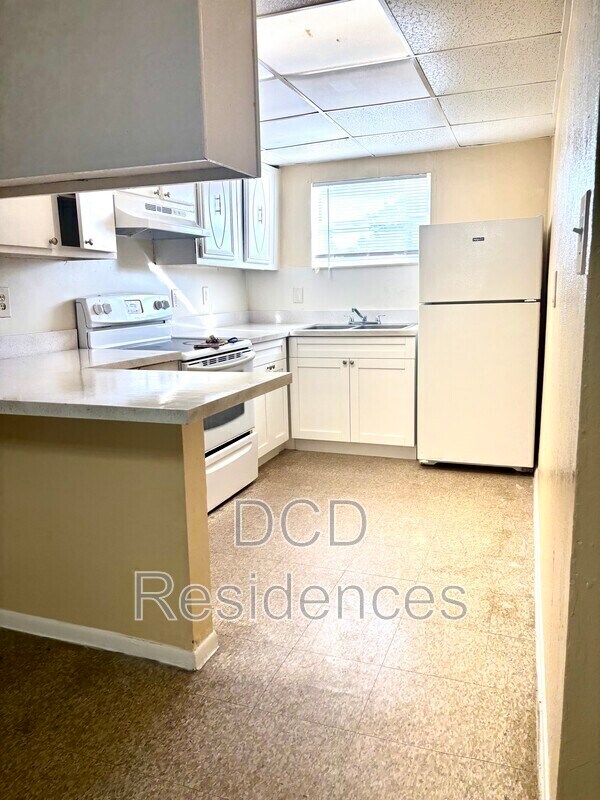 Building Photo - 5504 Pine Forest Ct