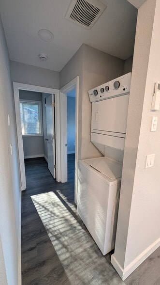 Laundry - 2378 E 15th Ave