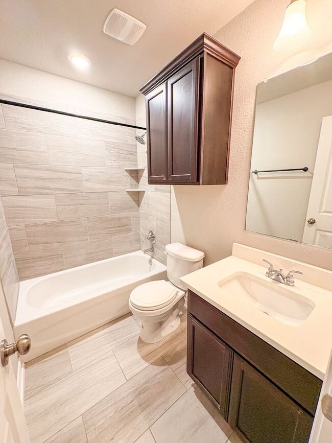 Building Photo - 1218 Amber Dawn Dr