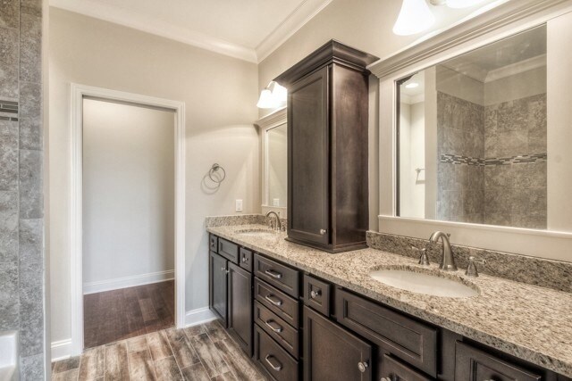 Building Photo - 1457 Channing Dr