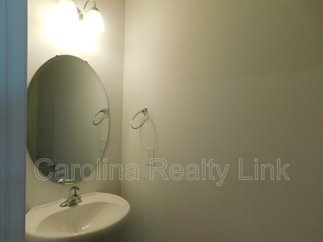 Building Photo - 3059 Green Apple Dr