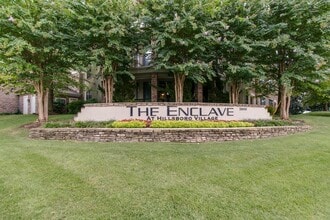 Building Photo - Green Hills/Belmont 2-Bed/2-Bath w/ Garage!
