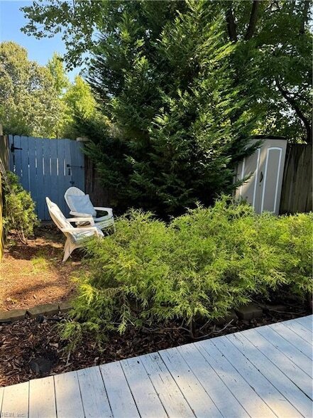 Building Photo - 1304 Gaineford Ct