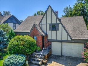Building Photo - Beautiful 3bedroom/2 bathroom/1 Car Garage...