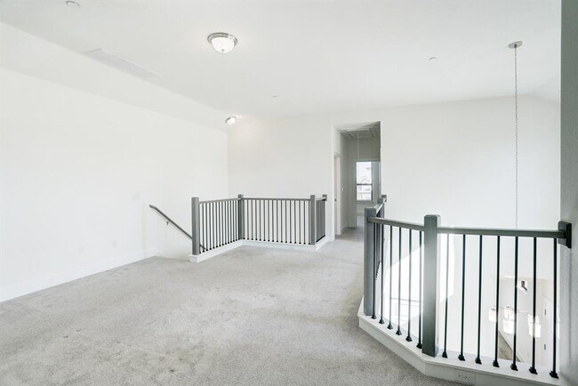 Building Photo - 12301 Maypole Bend