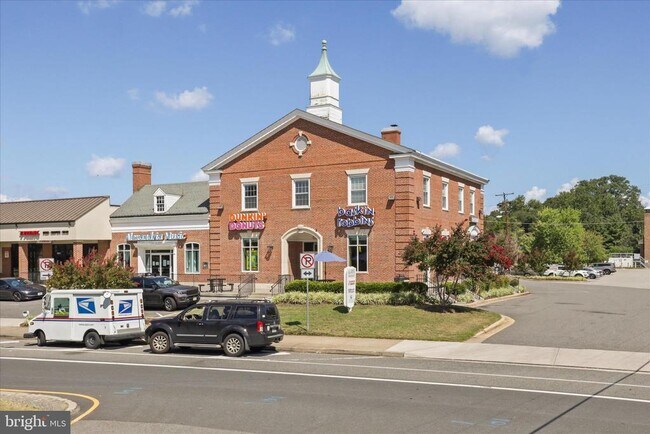 Building Photo - 6622 10th St