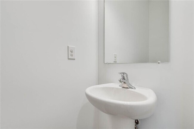 Building Photo - 5820 Flint Ln