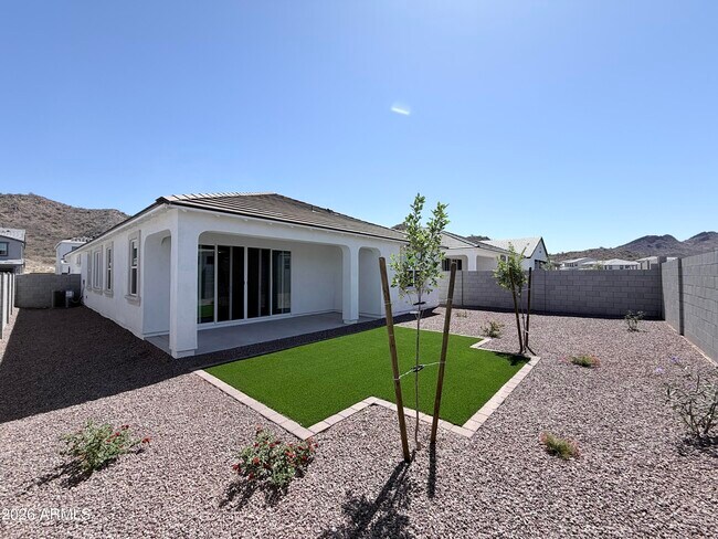 Building Photo - 6991 W Pinnacle Vista Dr