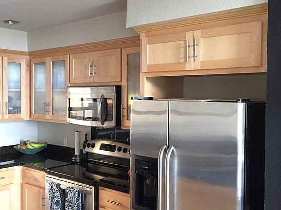 Building Photo - "Chic 1-Bedroom Retreat in Palo Alto with ...