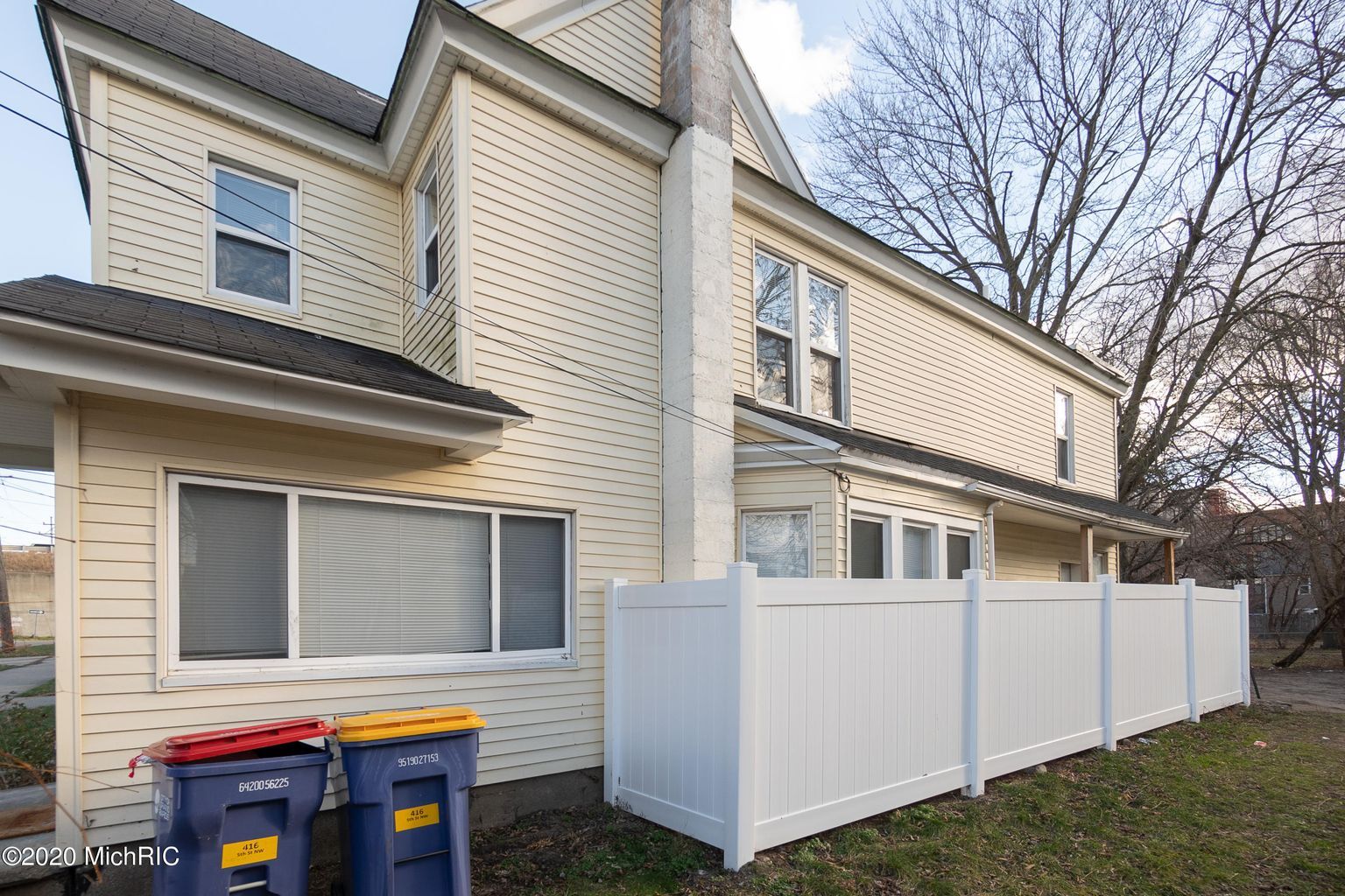 Building Photo - 416 5th St NW