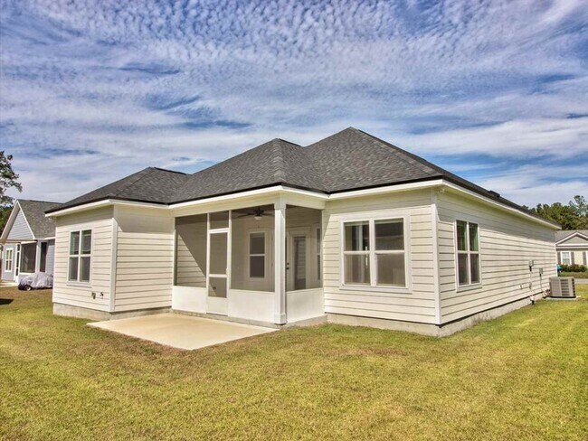 Building Photo - 102 Churchill Dr