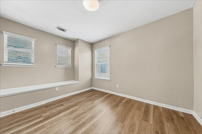 Building Photo - 16311 Hayesford Ln