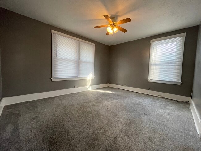 Building Photo - 517 Ridge Ave