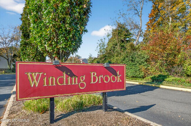 Building Photo - 14 Carol Ct