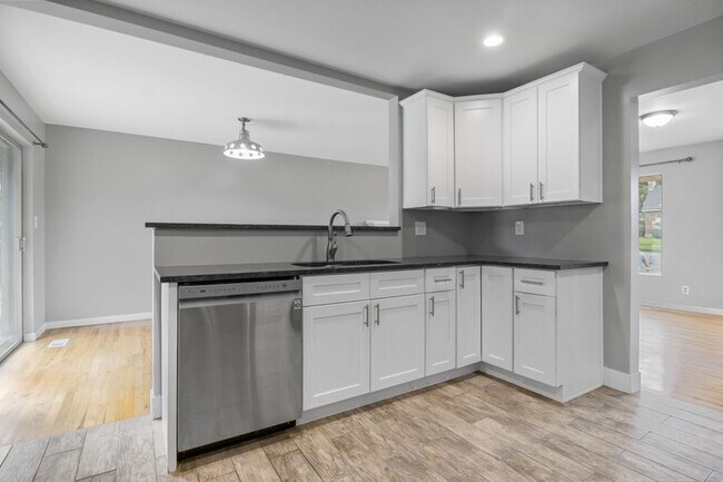 Building Photo - 1408 Binford St