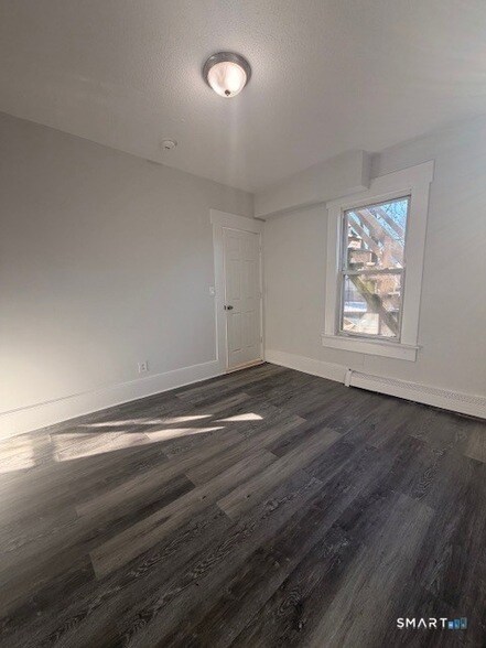 Building Photo - 310 W Division St