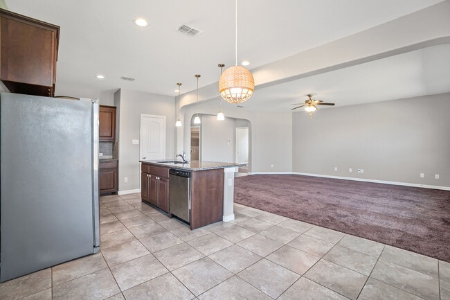 Building Photo - 10237 Little Falls Trail