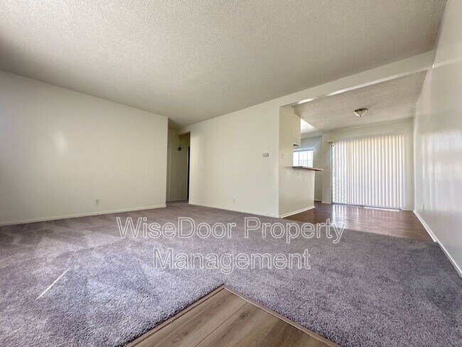 Building Photo - 14631 Christine Dr