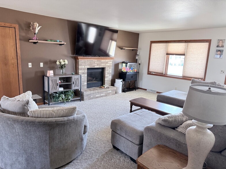 Building Photo - 202 Margaret Ave