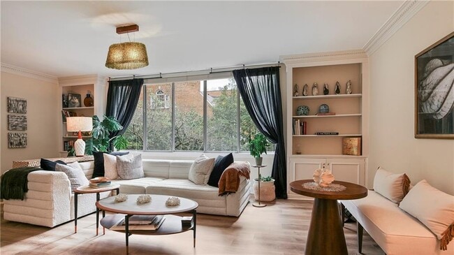 Building Photo - 2637 Peachtree Rd NE