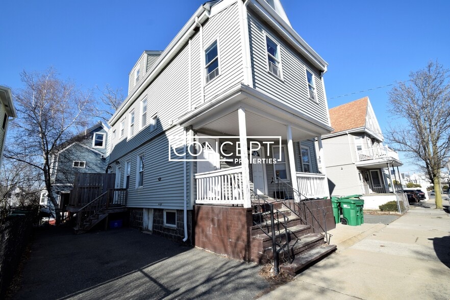 Building Photo - 9-11 Winter Hill Rd. Unit 9CP