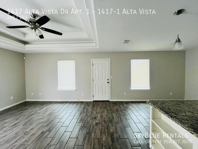 Building Photo - 1417 Alta Vista Dr