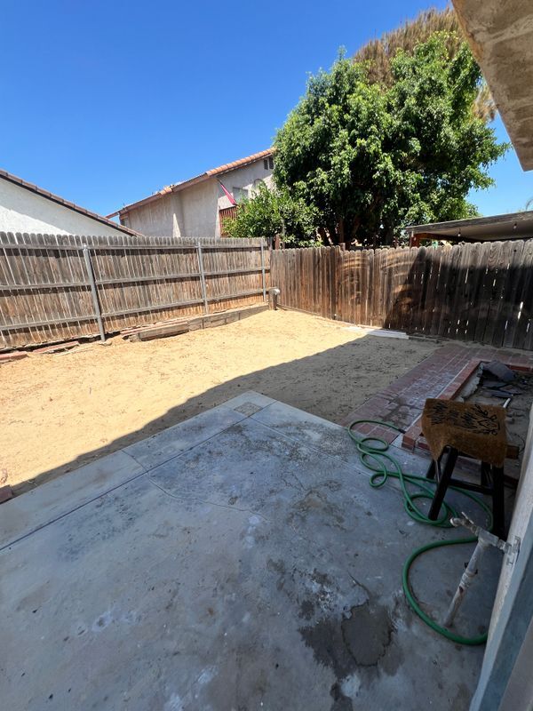 Building Photo - 1195 Bautista Ln