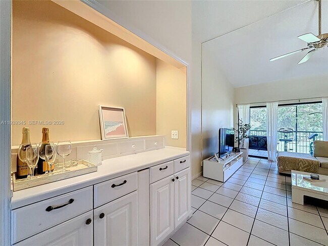 Building Photo - 2363 SW 15th St