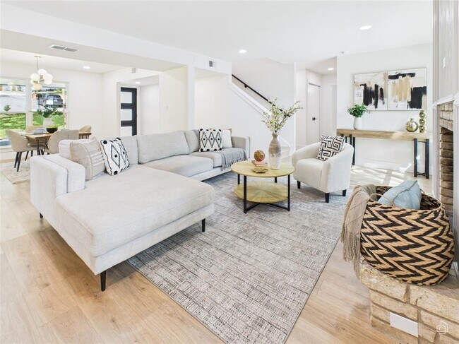 Building Photo - 7019 Creighton Ln