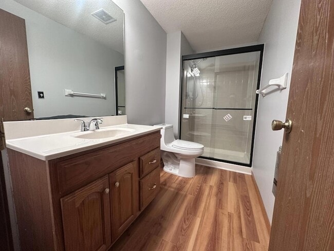 Building Photo - 15229 Buchanan Ct