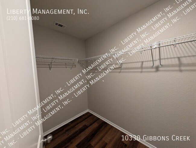Building Photo - 10330 Gibbons Creek